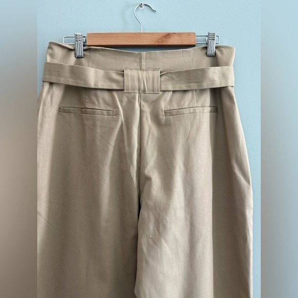 Halston High Waist Belted Tapered Pants Tan Paperbag Trouser M - Picture 6 of 7